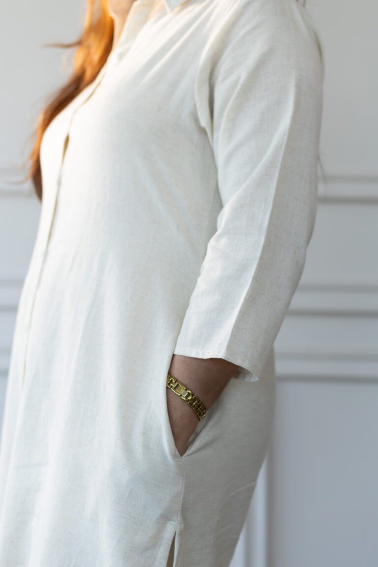 Side view of Eira plain kurti showcasing simple and elegant ethnic wear design