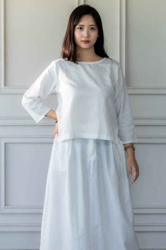 Front view of Hawa-e-Sukoon Kurti Set in soft fabric